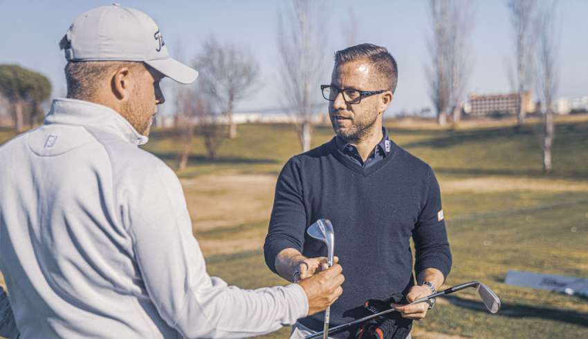 Mattias Jelver, bygger golfklubbor på Titleist